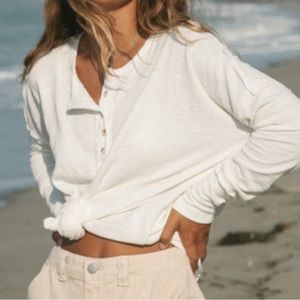 Abercrombie & Fitch Soft A&F Cozy Long Sleeve with buttons White